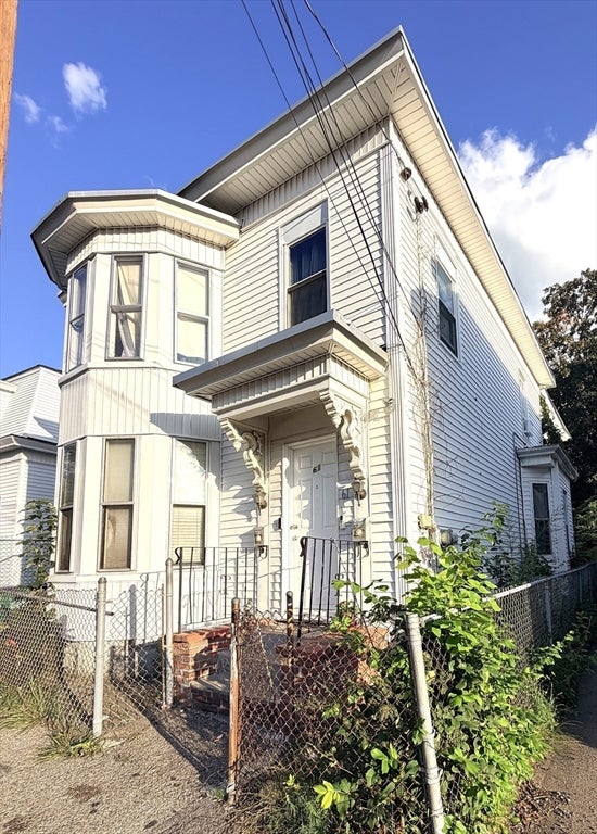 61 Pond St, Lowell, MA, 61 Pond St, Lowell, MA Photo #6
