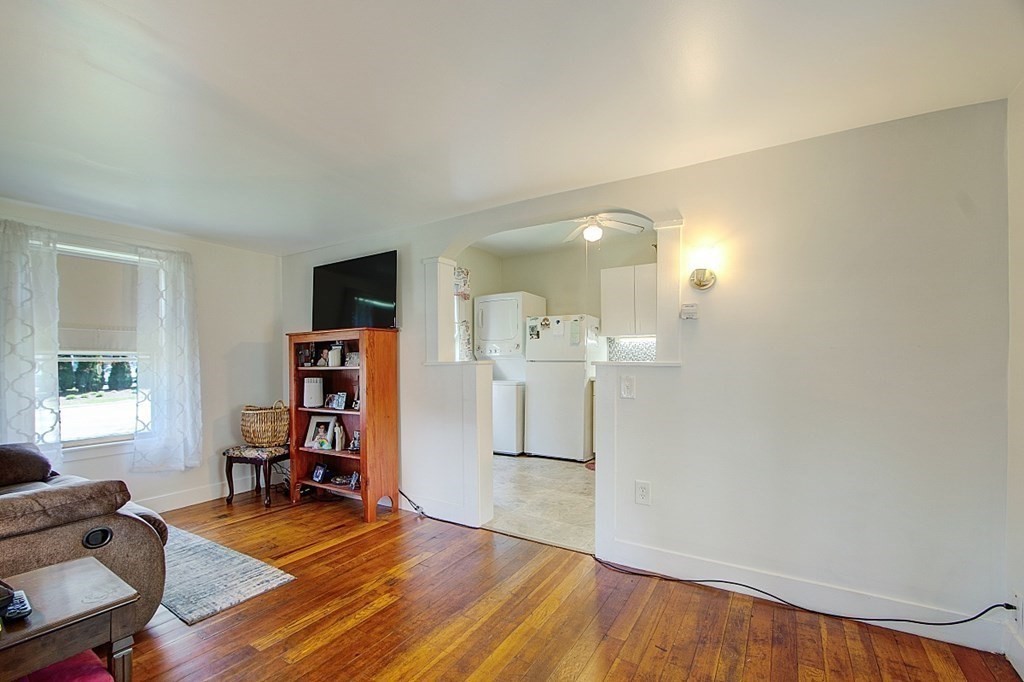 367 Whalom Road 1