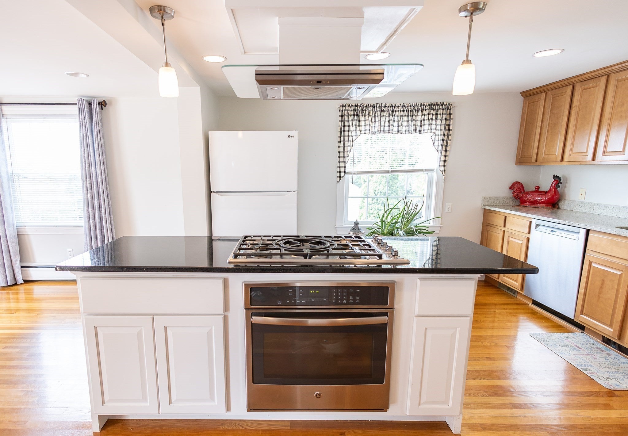 351 Elm St, Marlborough, MA, 351 Elm St, Marlborough, MA Photo #6