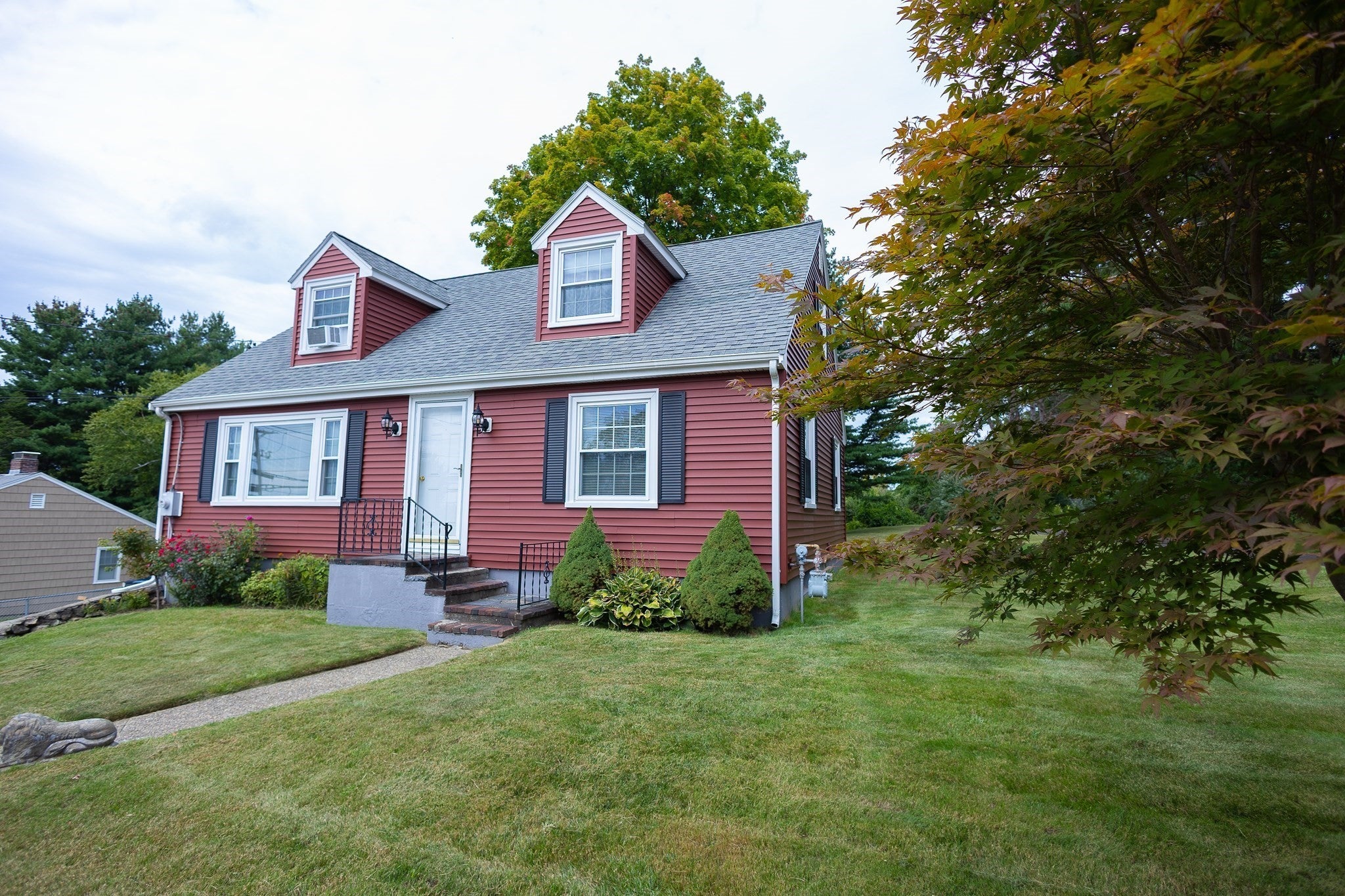 351 Elm St