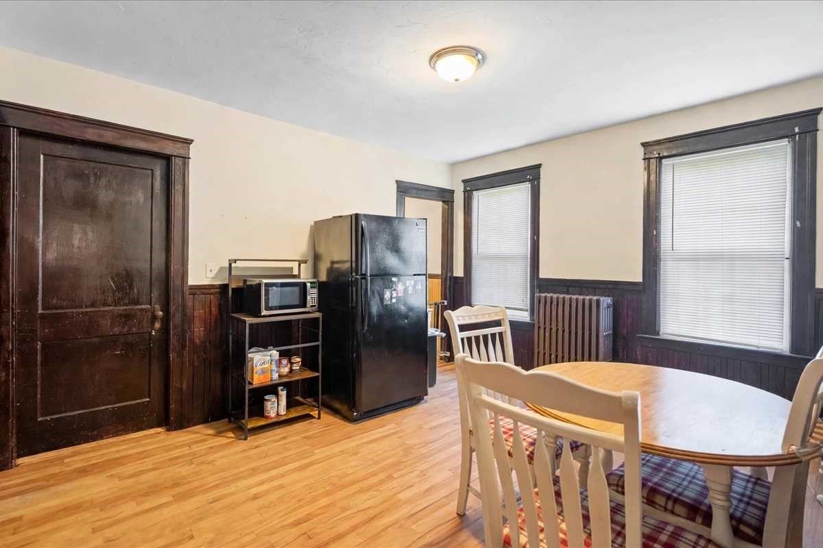 121 Illinois St, Worcester, MA Photo #15