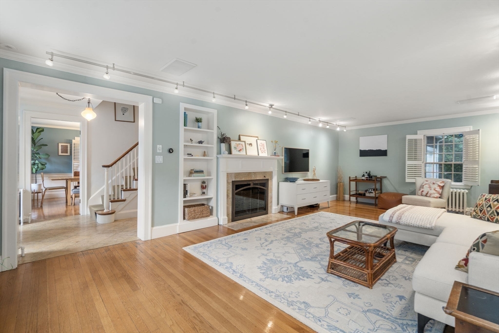 1308 Walnut St