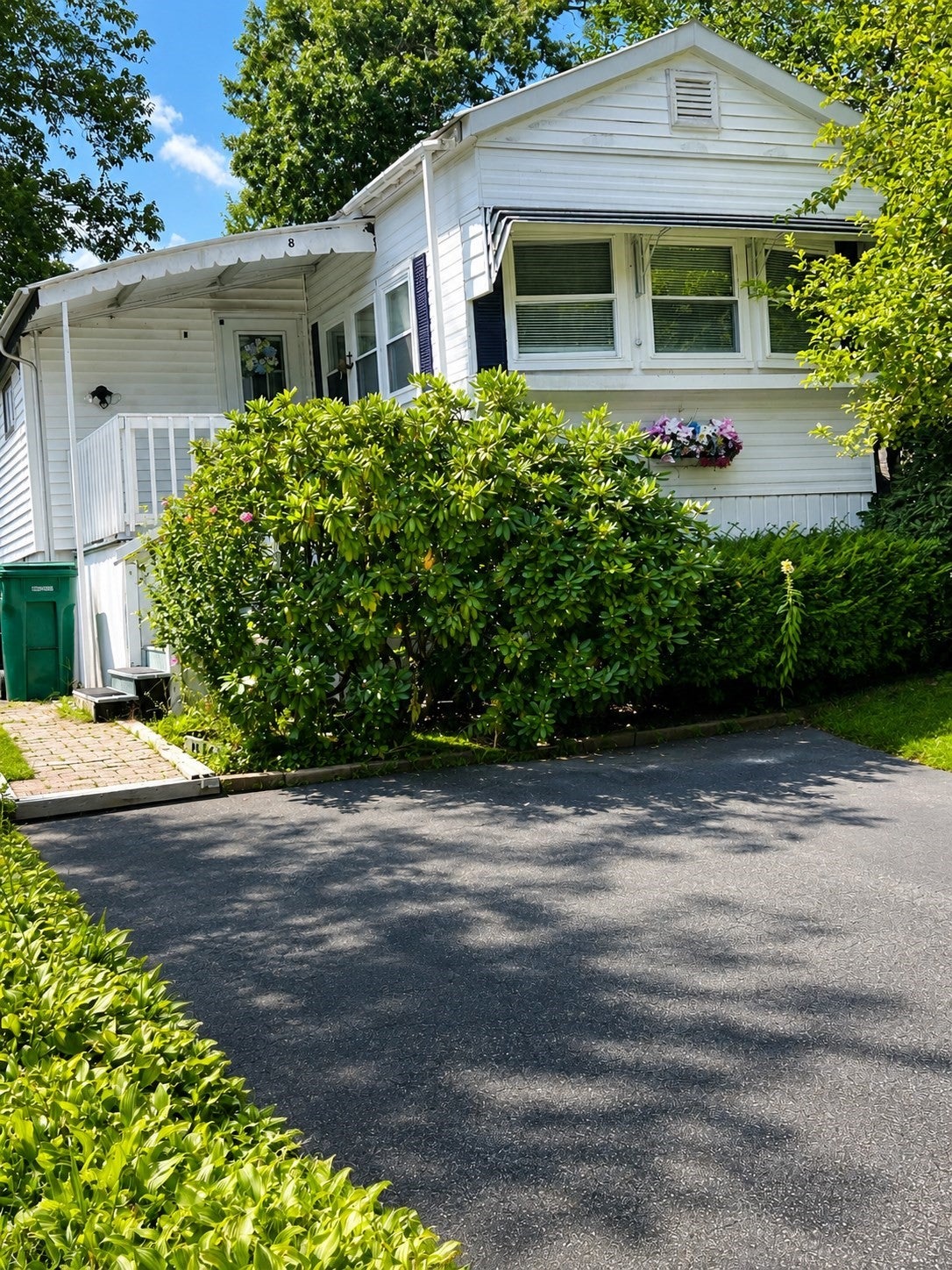 8 Natureway Circle