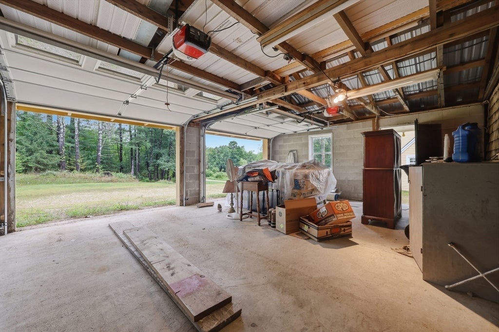 5 Meadowbrook Road, Amesbury, MA, 5 Meadowbrook Road, Amesbury, MA Photo #36