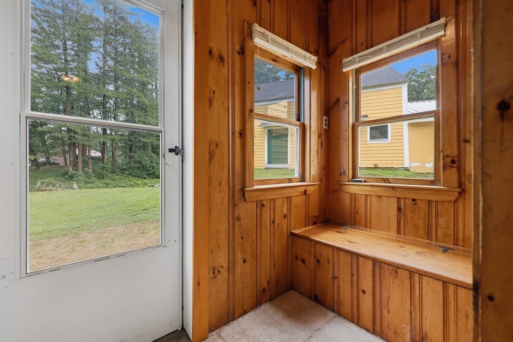 5 Meadowbrook Road, Amesbury, MA, 5 Meadowbrook Road, Amesbury, MA Photo #8
