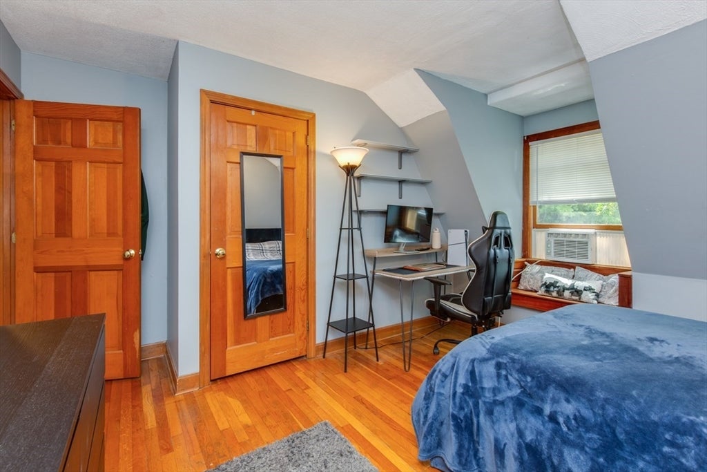 15 Trotting Park Rd, Lowell, MA, 15 Trotting Park Rd, Lowell, MA Photo #28