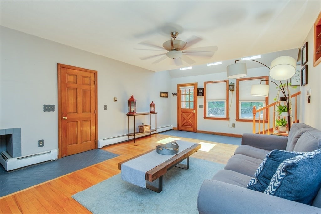15 Trotting Park Rd, Lowell, MA, 15 Trotting Park Rd, Lowell, MA Photo #17
