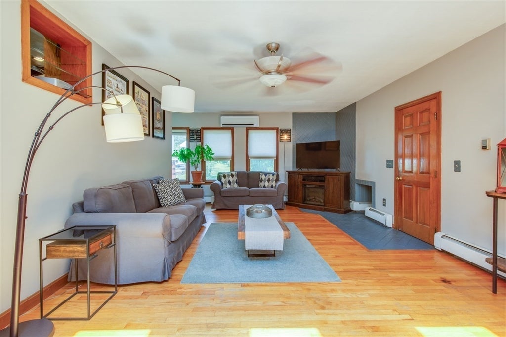 15 Trotting Park Rd, Lowell, MA, 15 Trotting Park Rd, Lowell, MA Photo #15