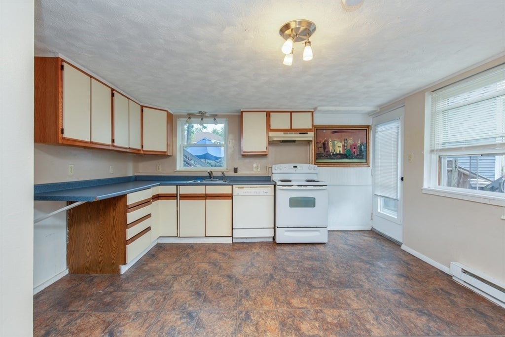 15 Trotting Park Rd, Lowell, MA, 15 Trotting Park Rd, Lowell, MA Photo #34