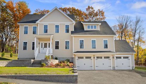 3 Colonel Rolls Dr Westford MA 01886