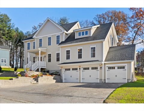 3 Colonel Rolls Dr Westford MA 01886