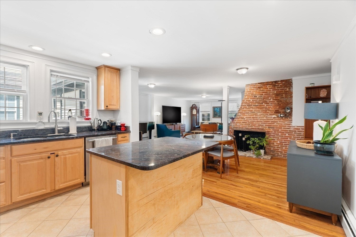 17 Bank St #D, Warwick, RI, 17 Bank St #D, Warwick, RI Photo #8