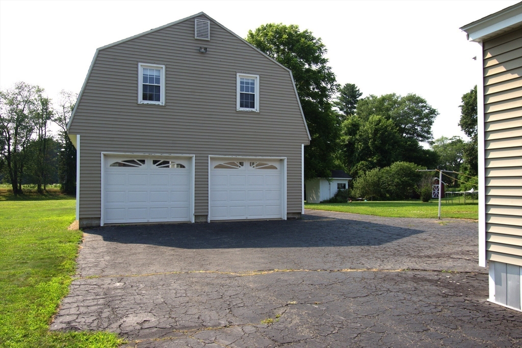 112 Blaine Ave