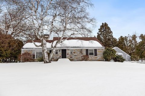 Photo of 454 Wilson St, Clinton, MA 01510 (MLS # 73486158)