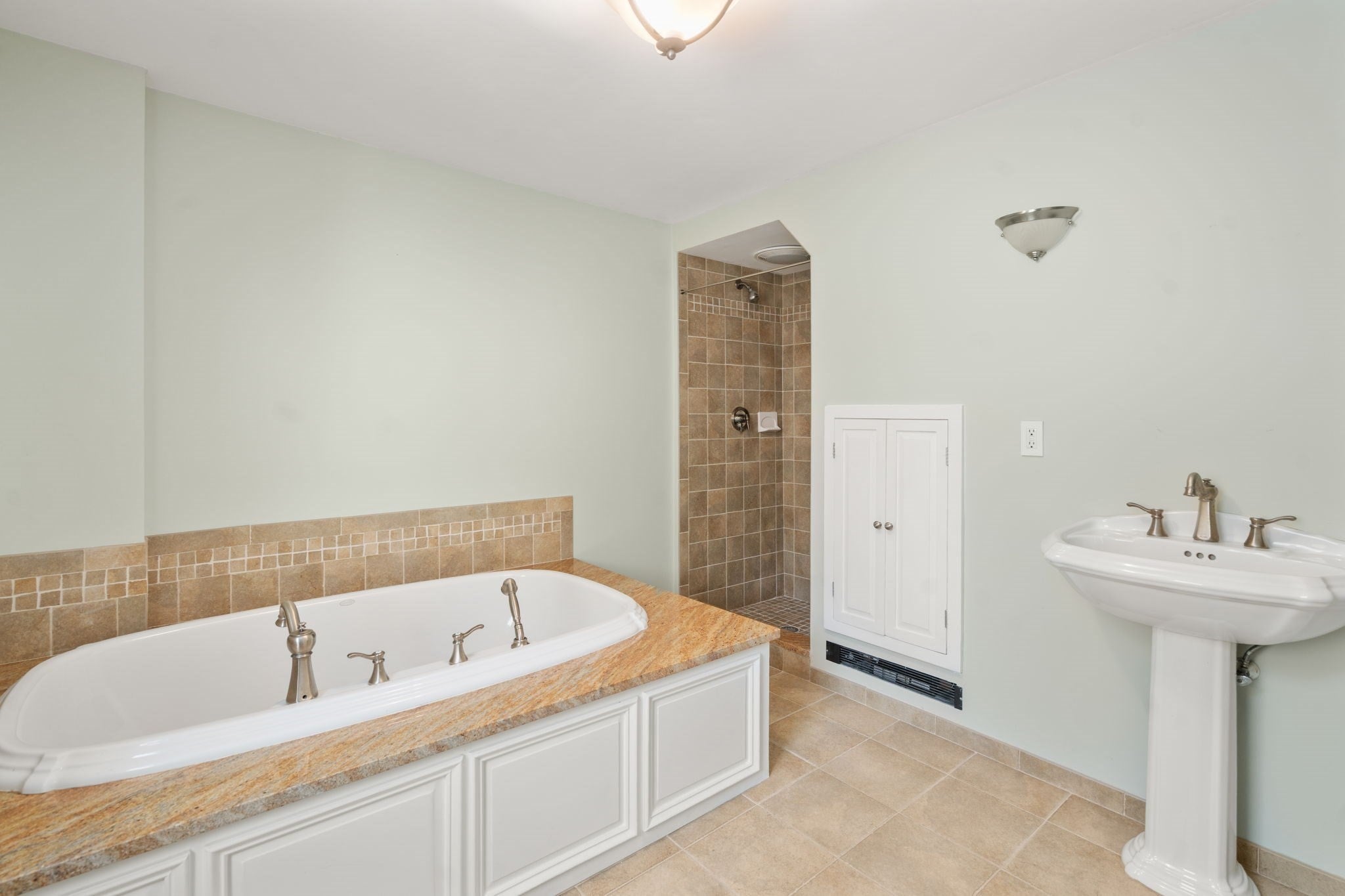 324 Union St #1, Millis, MA, 324 Union St #1, Millis, MA Photo #10