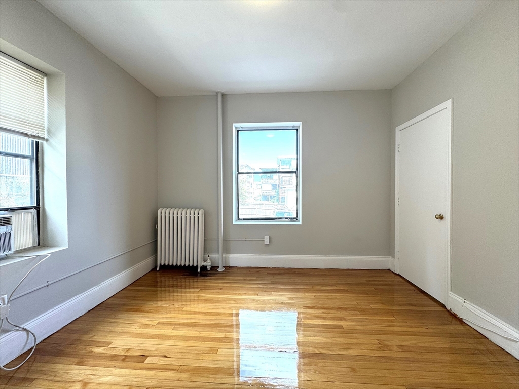 8 Langmaid Ave 4