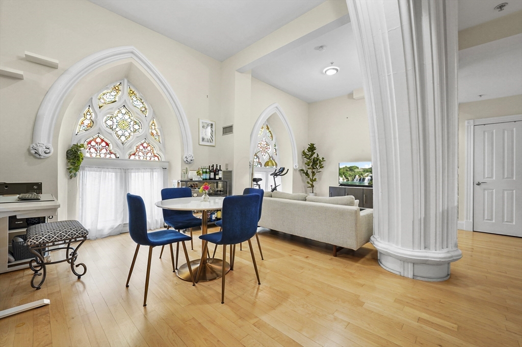 45 West Broadway 302