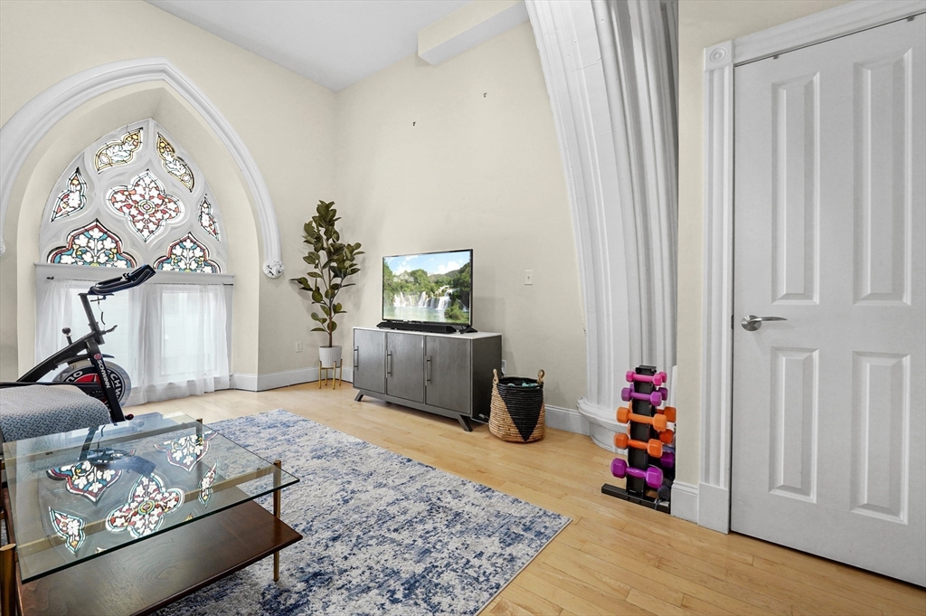 45 West Broadway 302