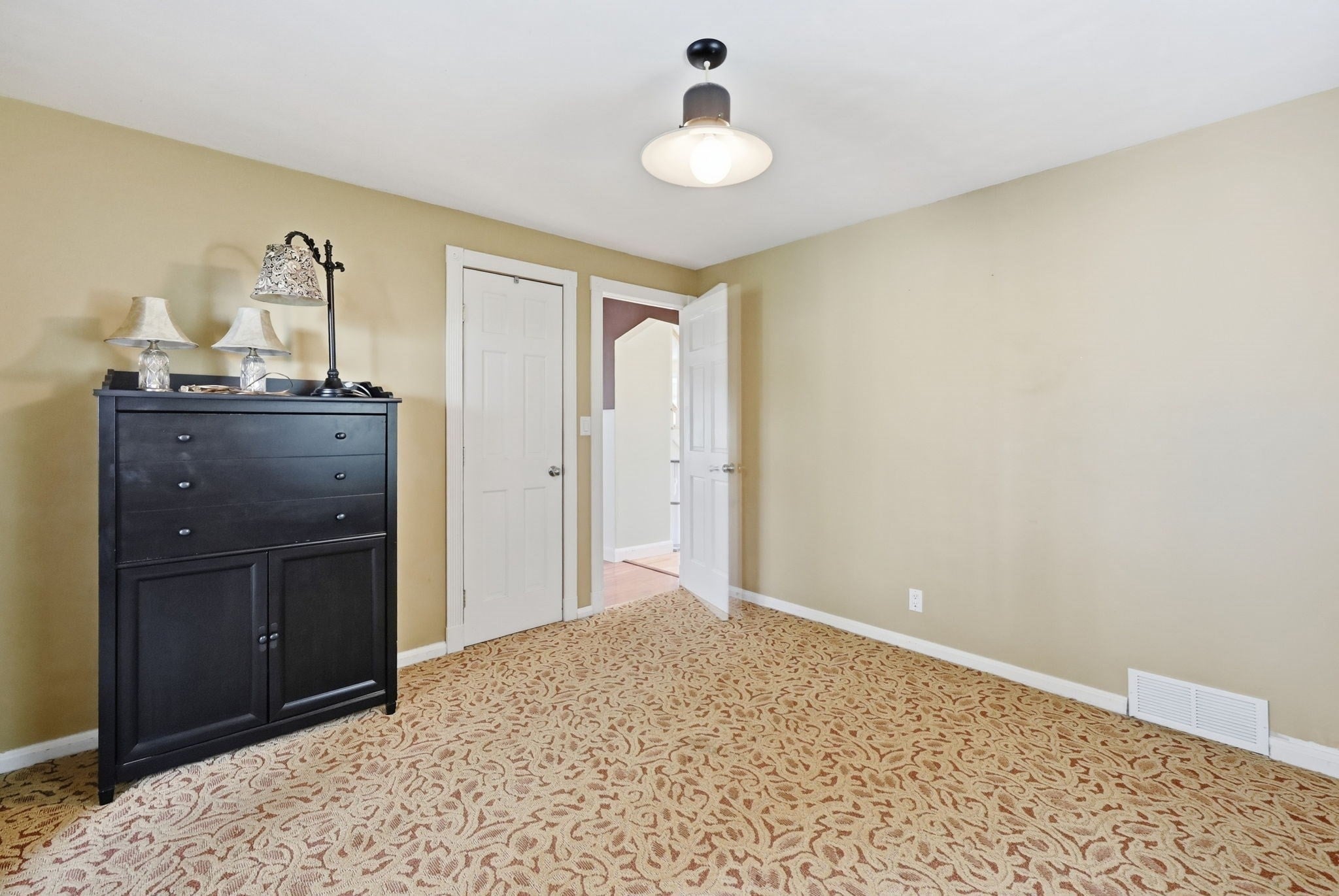 71 Ogden St, Springfield, MA, 71 Ogden St, Springfield, MA Photo #18