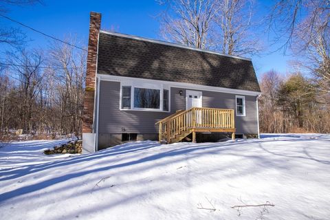 10 Boynton St Pepperell MA 01463