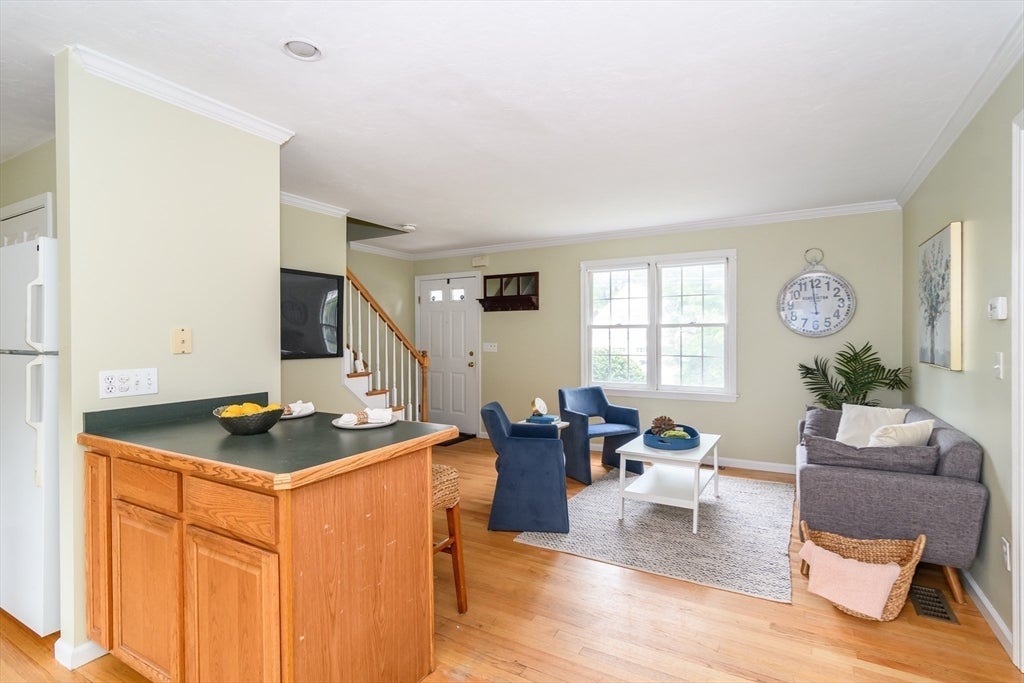 16 Willow St 16