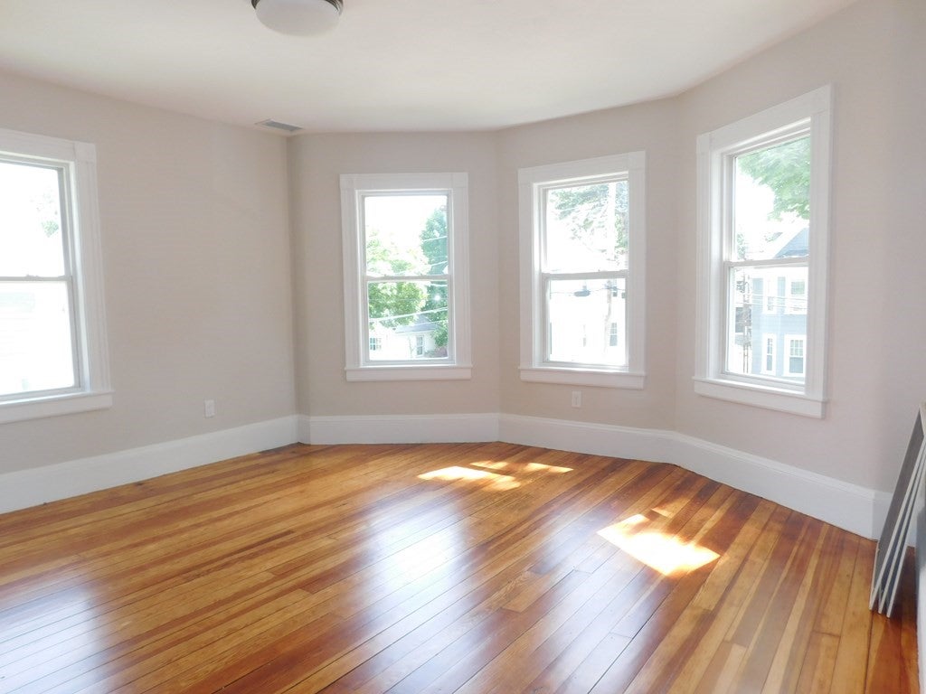 54 Savin Ave #1, Norwood, MA Photo #4