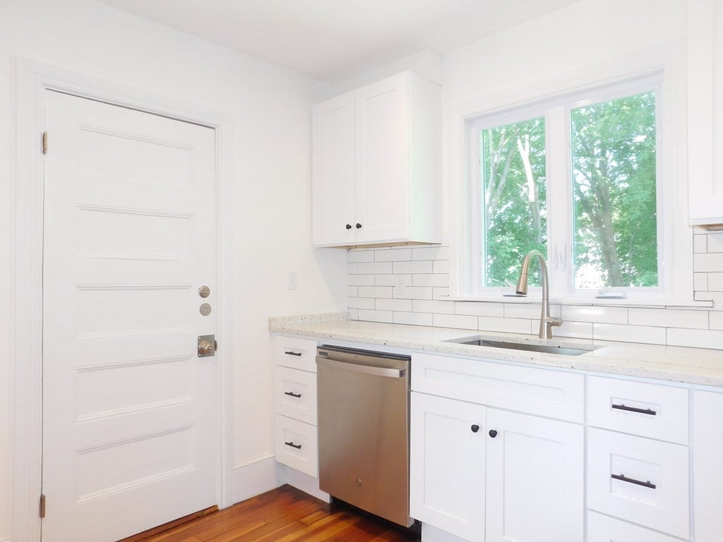54 Savin Ave #1, Norwood, MA Photo #10