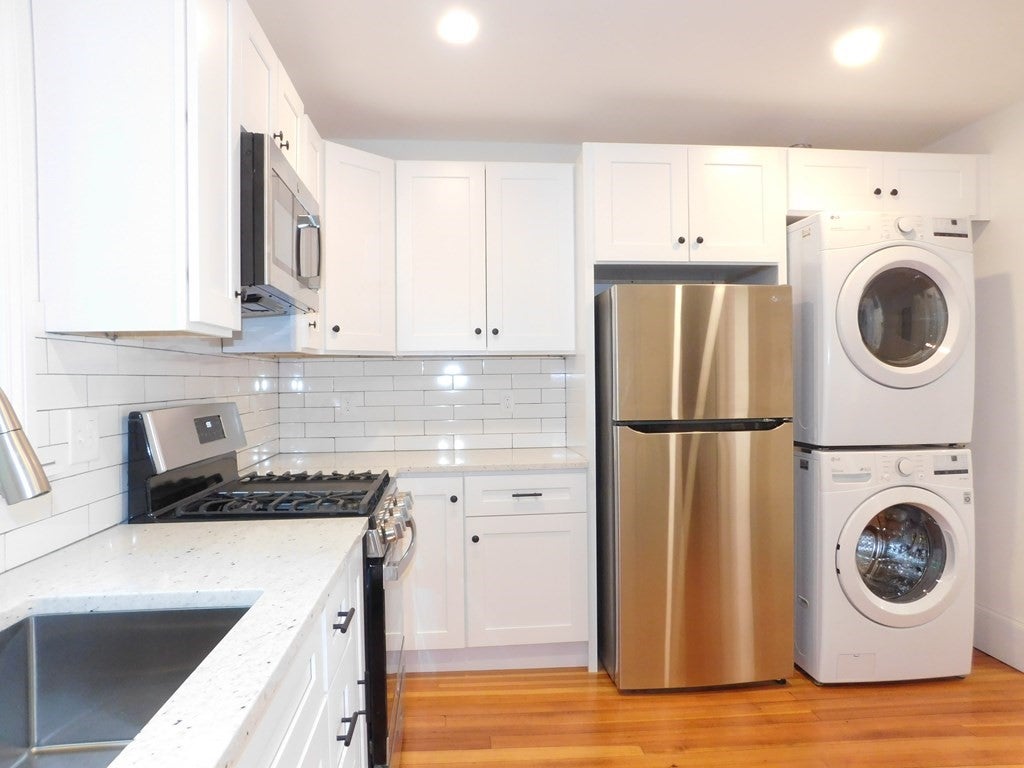 54 Savin Ave #1, Norwood, MA Photo #9