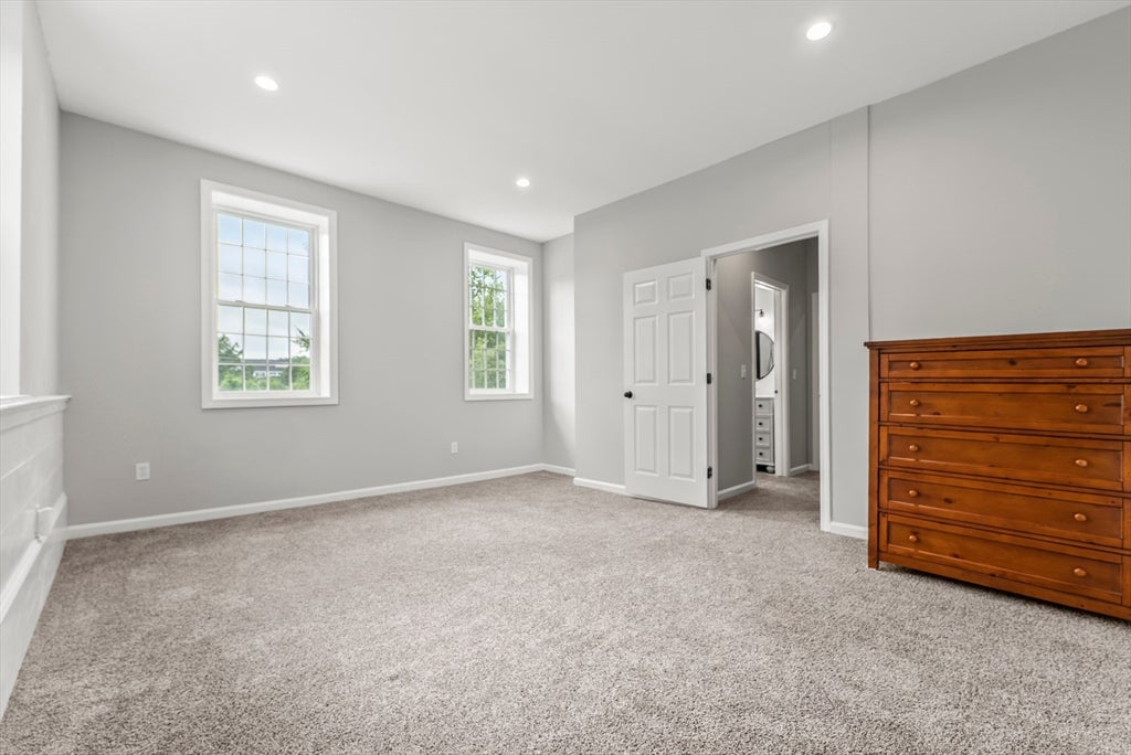 104 Hartford Ave E AVE #3, Uxbridge, MA, 104 Hartford Ave E AVE #3, Uxbridge, MA Photo #8