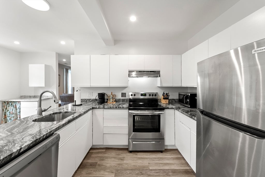 104 Hartford Ave E AVE #3, Uxbridge, MA, 104 Hartford Ave E AVE #3, Uxbridge, MA Photo #2