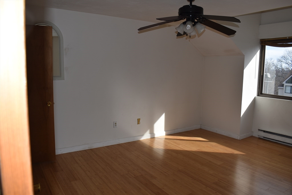 11 Hulbert Rd 9
