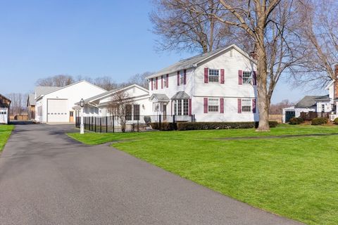 11 West St Hadley MA 01035