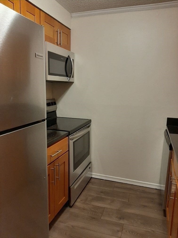 180 Main Street 6101