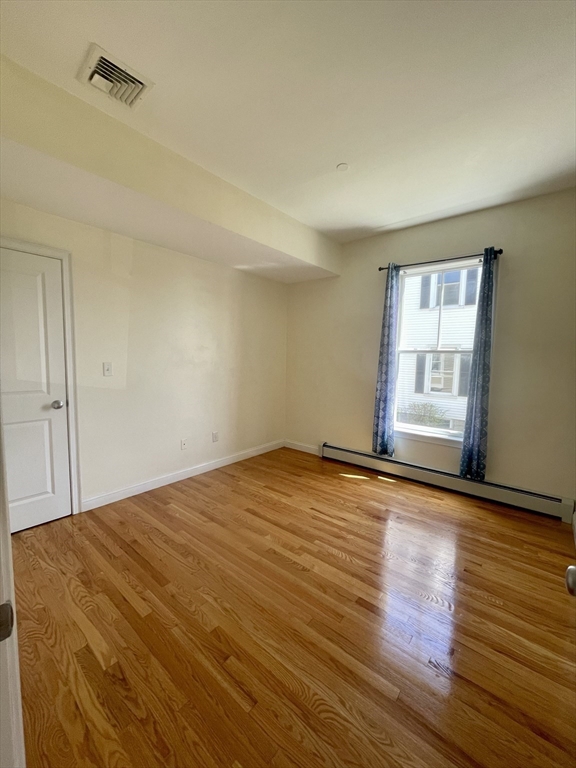 168 Humphrey St 1