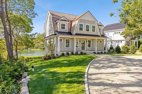 285 Edgewater Dr W Falmouth MA 02536