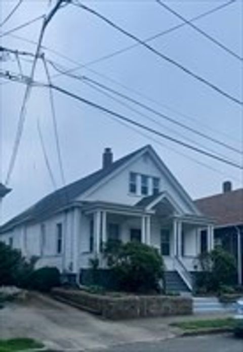 Photo of 186 Sycamore St #2, New Bedford, MA 02745 (MLS # 73447647) Photo of 186 Sycamore St #2, New Bedford, MA 02745 (MLS # 73447647)