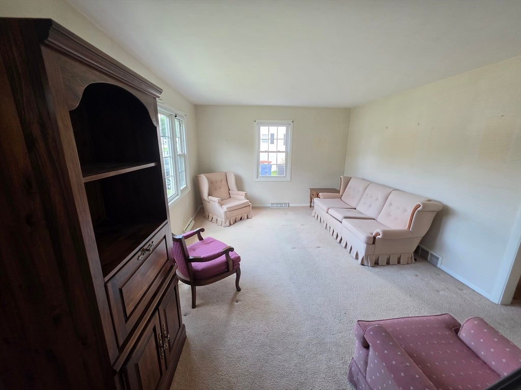 36 Ridgewood Rd, New Bedford, MA, 36 Ridgewood Rd, New Bedford, MA Photo #6