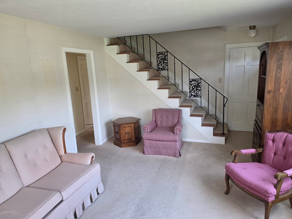 36 Ridgewood Rd