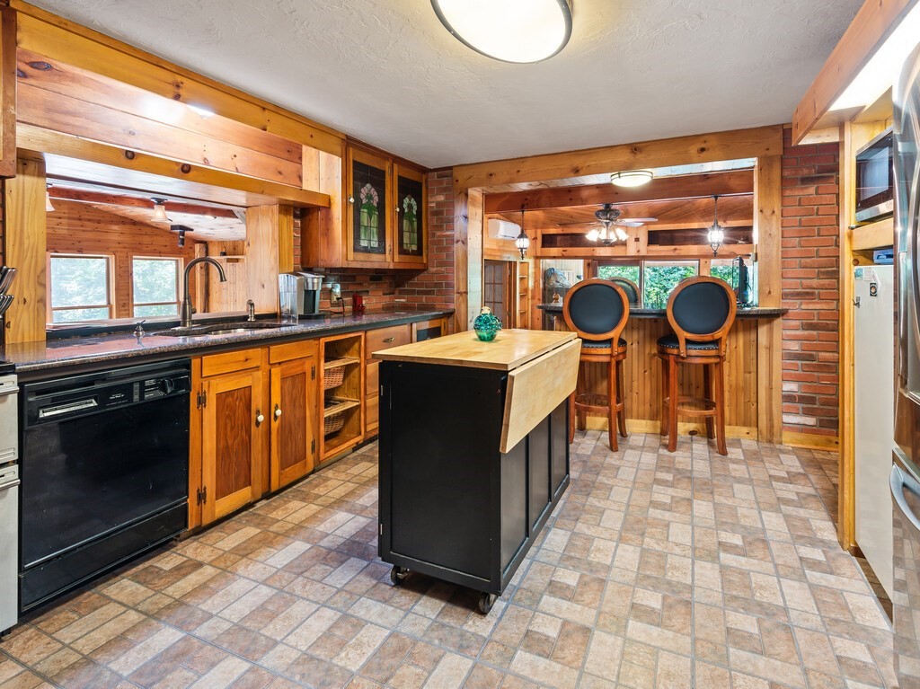 25 Maple Ave
