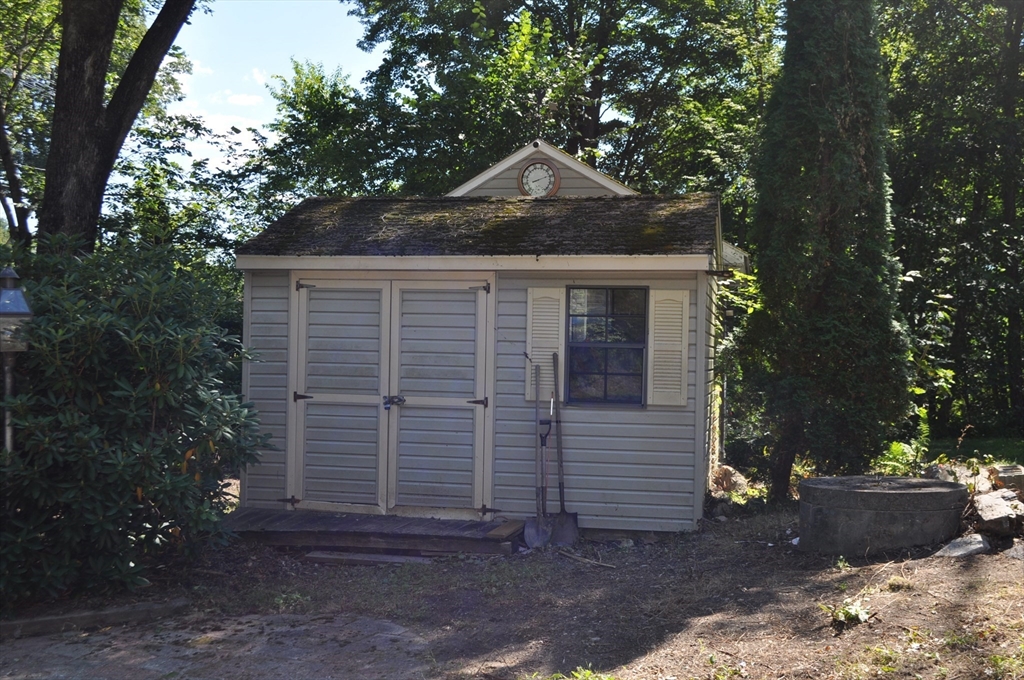 25 Maple Ave
