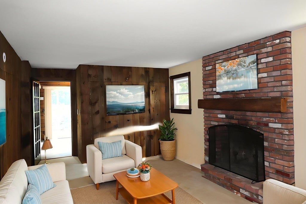 55 Franklin St, West Boylston, MA, 55 Franklin St, West Boylston, MA Photo #6