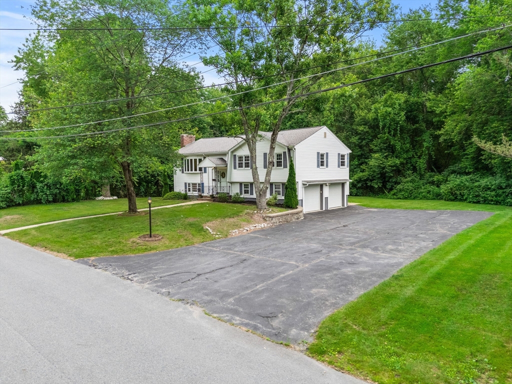 15 Stanford Dr