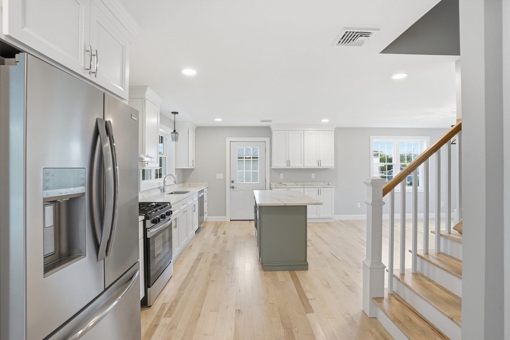 60 Bloor, Warwick, RI Photo #13