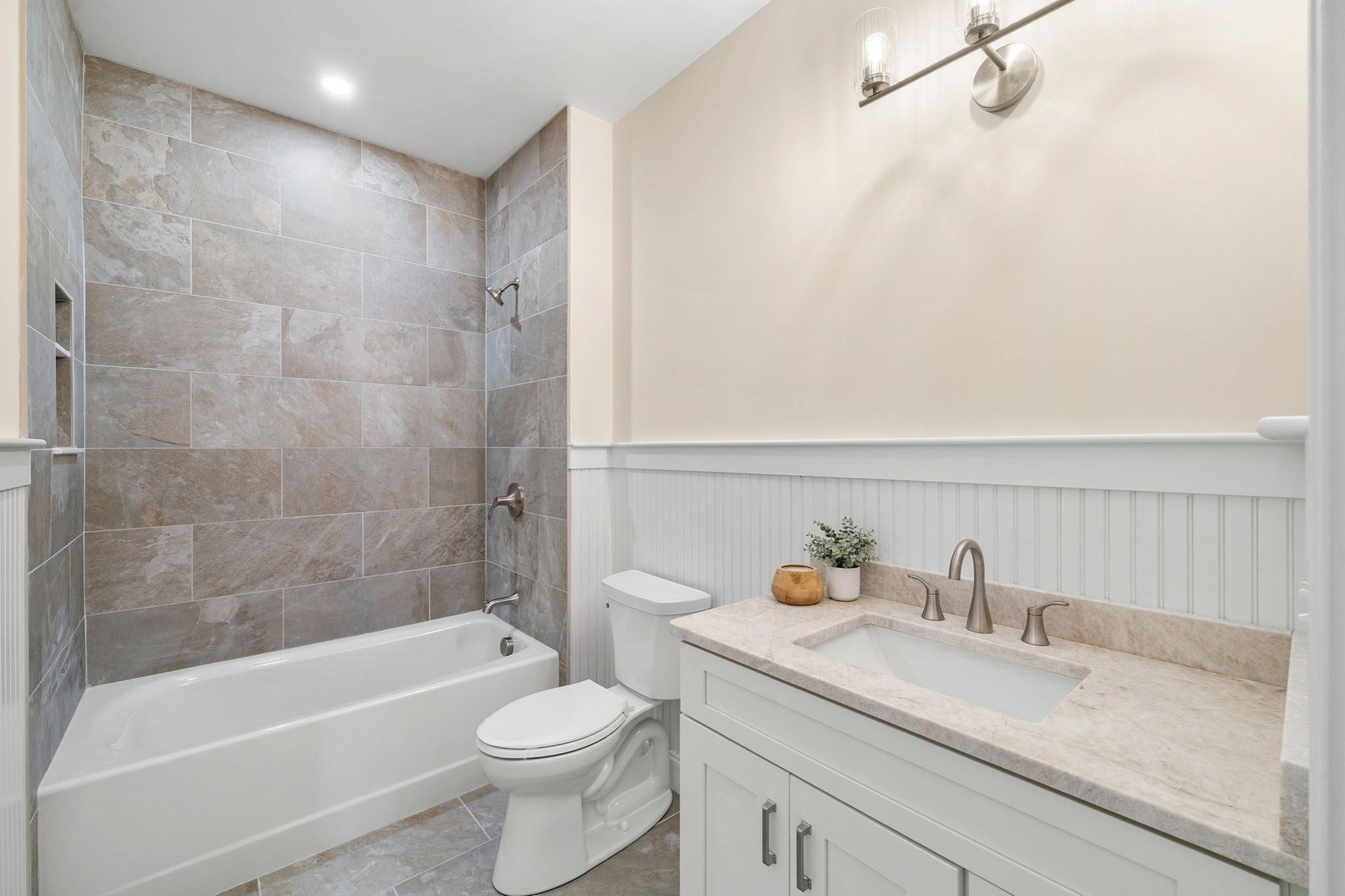 2 Violet Way, Westford, MA, 2 Violet Way, Westford, MA Photo #11
