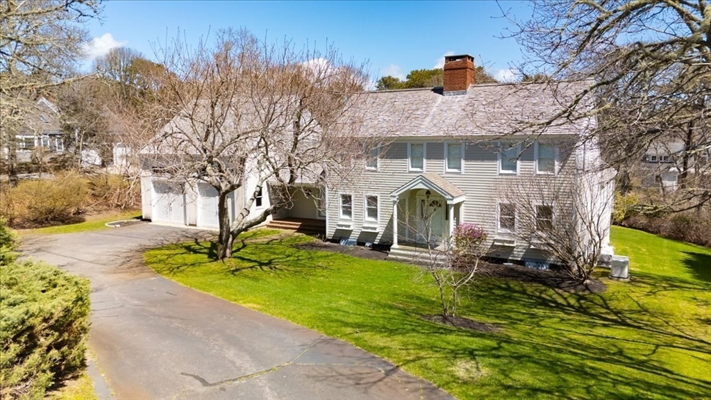 60 Harbor Hill Rd