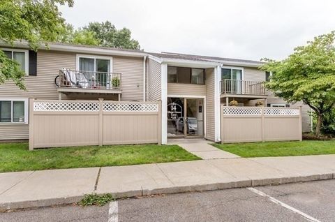 Photo of 14 Village Green Lane #7, Natick, MA 01760 (MLS # 73508127)