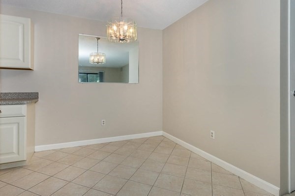 14 Village Green Lane 7