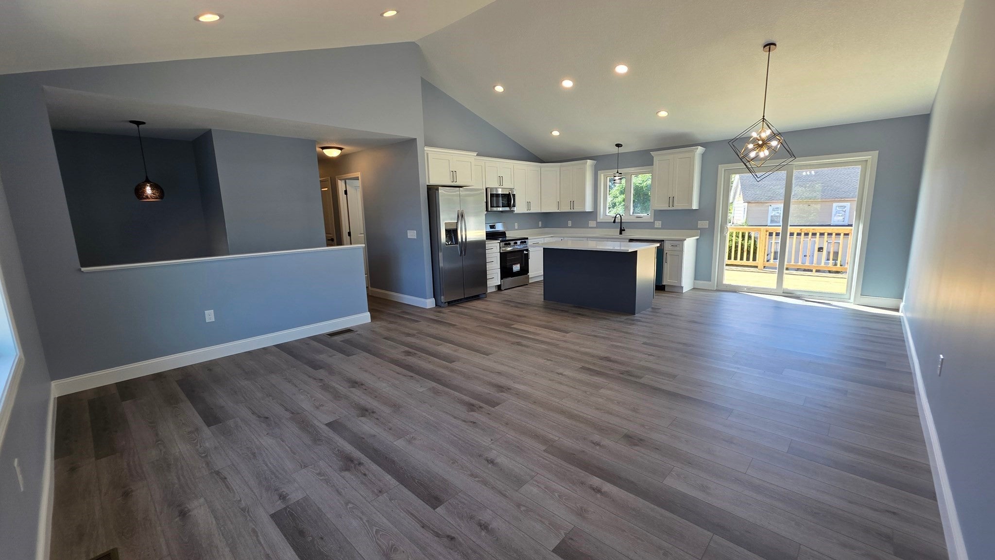 12 Willow St, Chicopee, MA, 12 Willow St, Chicopee, MA Photo #3