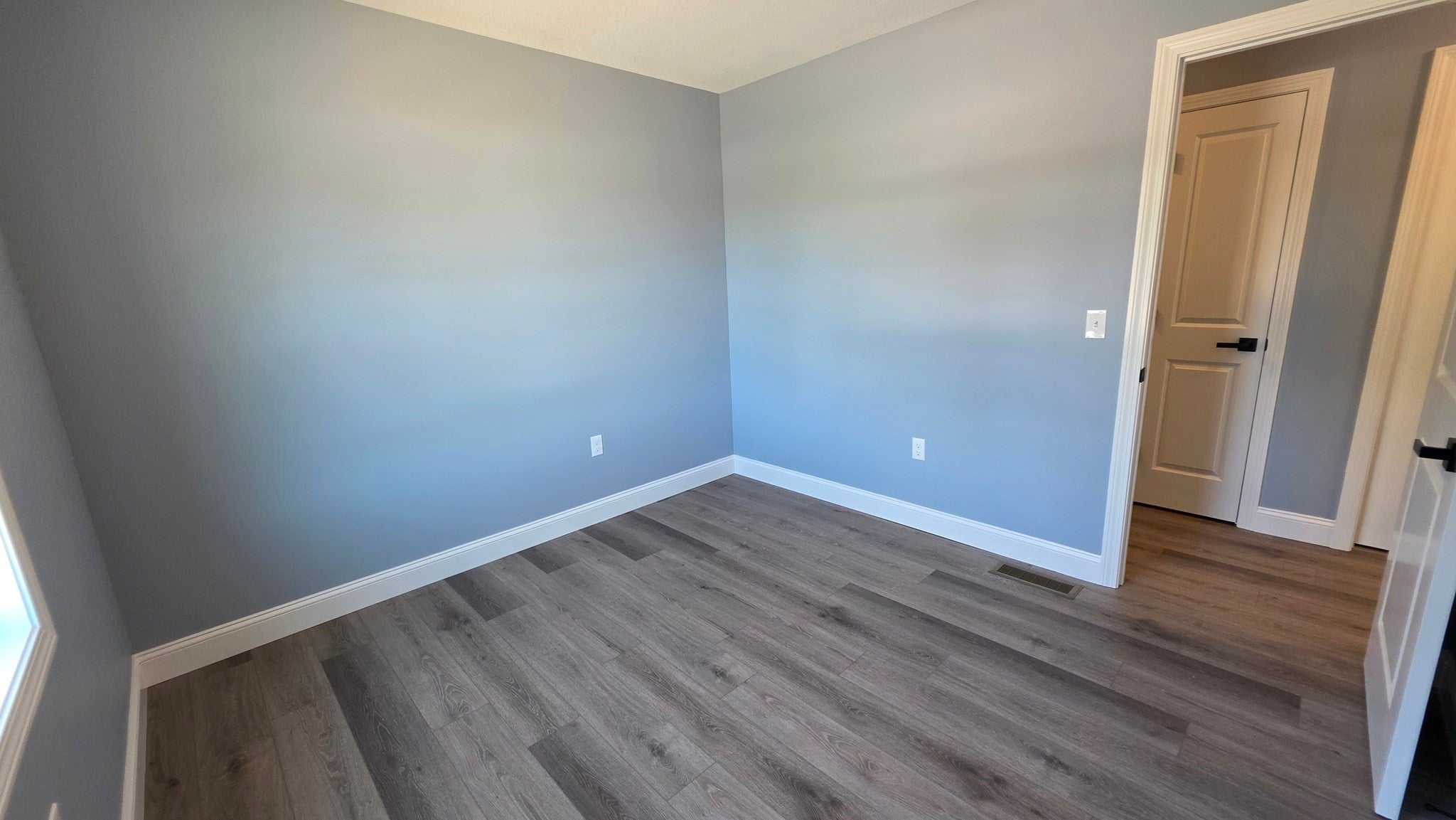 12 Willow St, Chicopee, MA, 12 Willow St, Chicopee, MA Photo #13