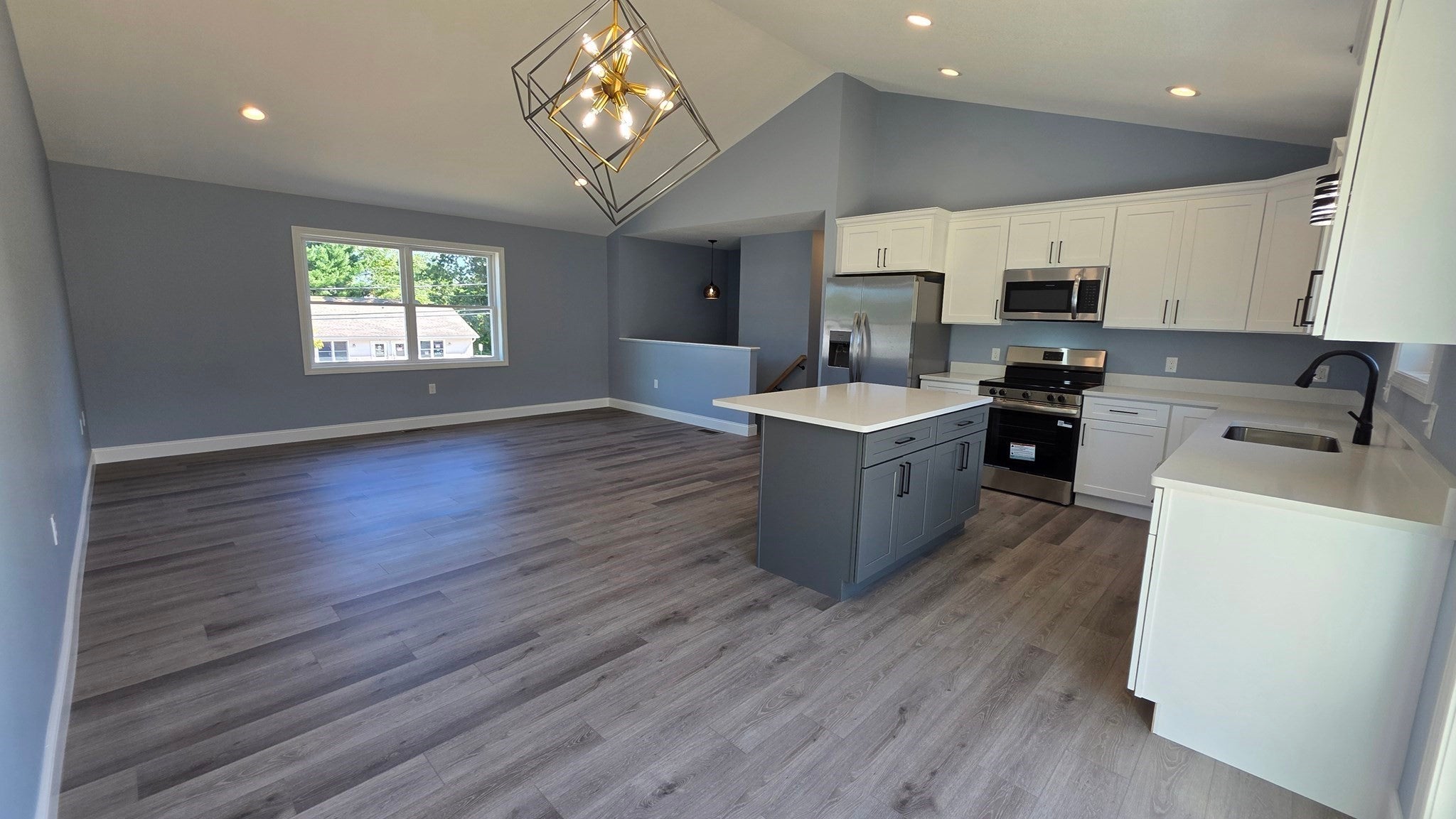 12 Willow St, Chicopee, MA, 12 Willow St, Chicopee, MA Photo #5